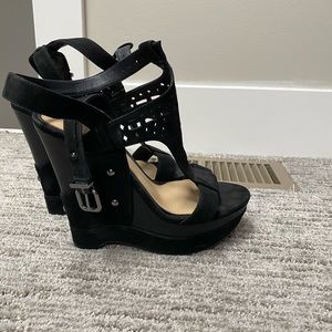 Gianni Bini Black Wedges